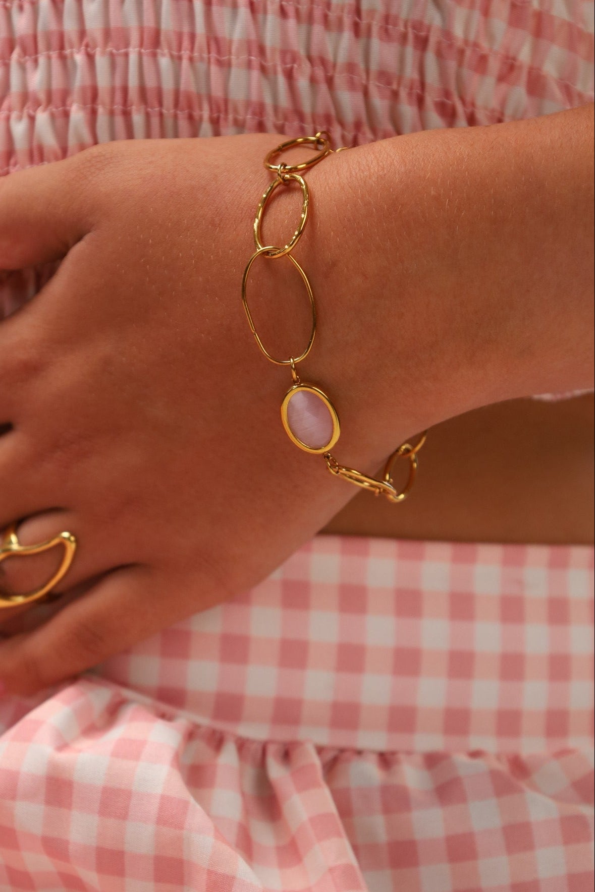 Pulseira Aço Inoxidável Dourada com Pedra Rosa